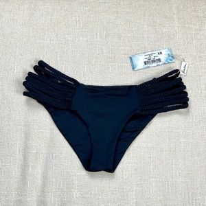 NWT Frankie's Valentina Bottoms in Blk
